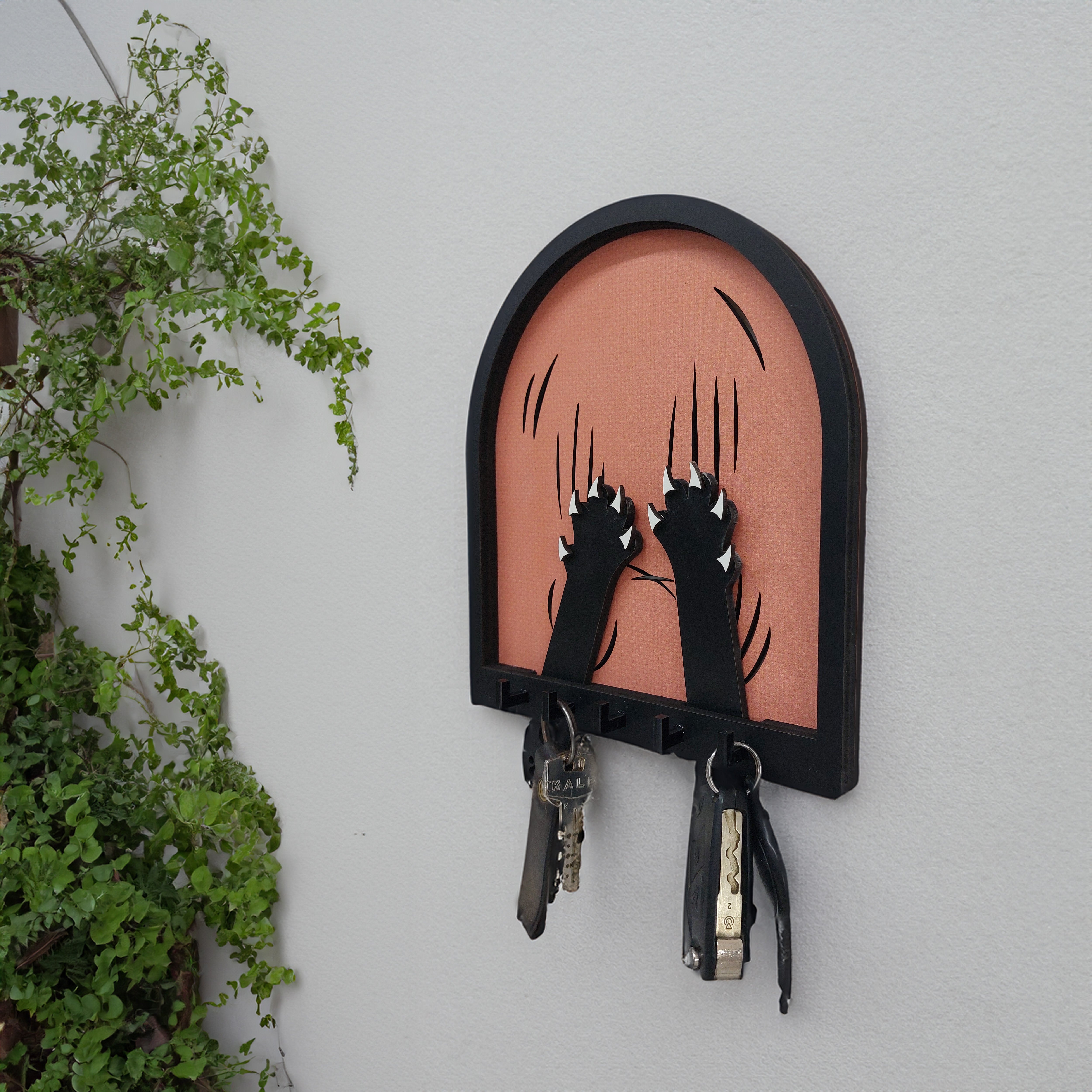 Cat Scratching Themed Key Hanger.Key Chain